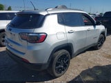 Jeep Compass Latitude 4X4 3C4NJDBN1ST602897 снимка