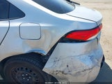 Toyota Corolla Le JTDEPRAE1LJ039064 снимка
