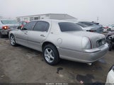 Lincoln Town Car Signature Limited 1LNHM82W16Y603004 fotografie