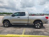 Toyota Tundra 4Wd Truck Grade 5.7L V8 W/Ffv (A6) 5TFUW5F11AX121447 fotografie
