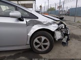 Toyota Prius Two JTDKN3DU8D5565596 снимка