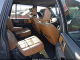 Lincoln Navigator L 5LMJJ3J59BEJ04739 photo