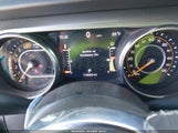 Jeep Wrangler Unlimited Sahara 4X4 1C4HJXEN5KW690700 снимка