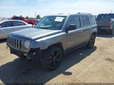 Jeep Patriot Latitude 1C4NJRFBXCD718202 снимка