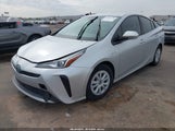 Toyota Prius Le JTDKARFU3L3112380 photo