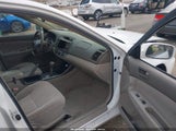 Toyota Camry Le JTDBE32K330228105 photo