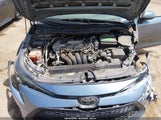 Toyota Corolla Le 5YFHPRAE8LP045906 photo