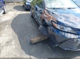 Toyota Camry Le 4T1B11HK9JU566780 photo
