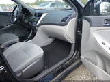 Hyundai Accent Se KMHCU5AE2CU005024 photo