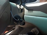 Lincoln Town Car Signature 1LNHM82W0YY821776 photo