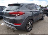 Hyundai Tucson Value KM8J3CA25JU673661 fotografie