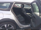 Buick Regal Tourx Essence W04GV8SX3J1178063 photo