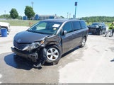 Toyota Sienna Le 8 Passenger 5TDKZ3DC6HS800928 fotografie