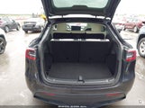 Tesla Model Y Long Range Dual Motor All-Wheel Drive 7SAYGAEE0RF014491 fotografie