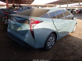Toyota Prius Three JTDKARFU8H3037280 fotografie