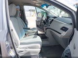 Toyota Sienna Base 7 Passenger/Le 8 Passenger 5TDKA3DC2CS014415 снимка