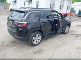Jeep Compass Latitude 4X4 3C4NJDBB6NT211593 снимка
