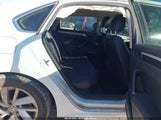 Volkswagen Passat 2.0T Se 1VWBA7A38JC003569 fotografie