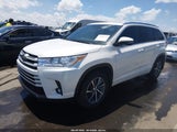 Toyota Highlander Xle 5TDKZRFHXHS514317 снимка