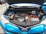 Toyota Rav4 Hybrid Xle JTMRJREV8HD088412 снимка