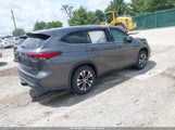 Toyota Highlander Hybrid Xle 5TDGBRCH5NS549678 photo