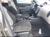 Kia Soul KNDJN2A26J7577769 снимка
