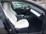 Tesla Model Y Long Range Single Motor Rear-Wheel Drive/Rwd 7SAYGDEDXRF185628 fotografie