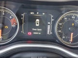 Jeep Cherokee Latitude 1C4PJLCB0GW281878 снимка