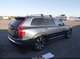 Volvo Xc90 Recharge Plug-In Hybrid T8 Ultimate Bright Theme 7-Seater YV4H60CA6P1988747 снимка