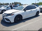 Toyota Camry Nightshade Edition Hybrid 4T1G31AK1NU034987 fotografie