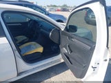 Volkswagen Passat 1.8T S 1VWAT7A32FC076529 снимка