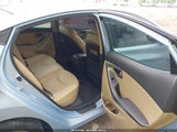 Hyundai Elantra Limited (Ulsan Plant) KMHDH4AE5BU119519 fotografie