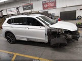Volkswagen Tiguan 2.0T Sel R-Line 3VV4B7AX1NM050475 fotografie