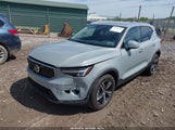 Volvo Xc40 B5 Core Bright Theme YV4L12UJ4S2566191 снимка