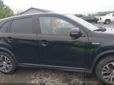 Mitsubishi Outlander Sport 2.4 Se JA4AR3AW5JU006721 photo