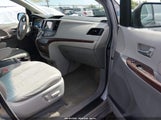 Toyota Sienna Xle V6 8 Passenger 5TDYK3DC8DS359425 снимка