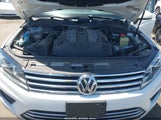 Volkswagen Touareg Tdi Executive/Tdi Lux/Tdi Sport W/Technology WVGEP9BP1GD005707 снимка