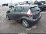 Toyota Prius C Two JTDKDTB32C1527106 fotografie