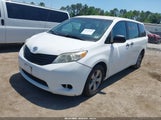 Toyota Sienna Base V6 7 Passenger 5TDZK3DCXCS185988 снимка