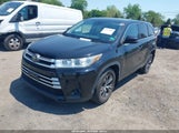 Toyota Highlander Le 5TDBZRFH9JS870330 photo