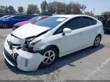 Toyota Prius Three JTDKN3DU2F0419601 fotografie