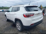 Jeep Compass Latitude 4X4 3C4NJDBN0RT124465 fotografie