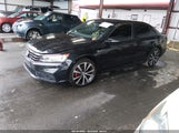 Volkswagen Passat 3.6L V6 Gt 1VWJM7A34JC052433 photo