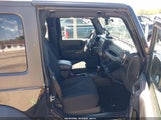 Jeep Wrangler Black Bear 1C4AJWAG9GL187568 fotografie
