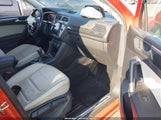 Volkswagen Tiguan 2.0T Sel Premium/2.0T Sel Premium R-Line 3VV4B7AX4KM117369 снимка