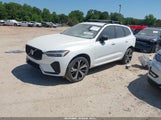 Volvo Xc60 Recharge Plug-In Hybrid T8 Ultimate Dark Theme YV4H60DX2P1210271 fotografie