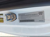 Audi A5 2.0T Premium WAULFAFR4BA074233 fotografie