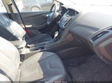 Ford Focus Se 1FADP3F22GL222738 photo