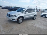 Volkswagen Tiguan Limited 2.0T WVGAV7AX7JK004803 photo