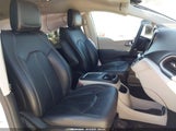 Chrysler Pacifica Touring L 2C4RC1BG5RR107000 снимка